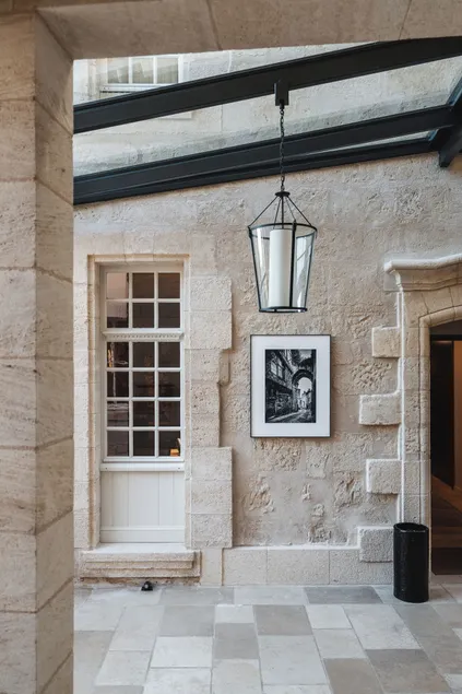 Hostellerie De Plaisance - Entrée intérieure