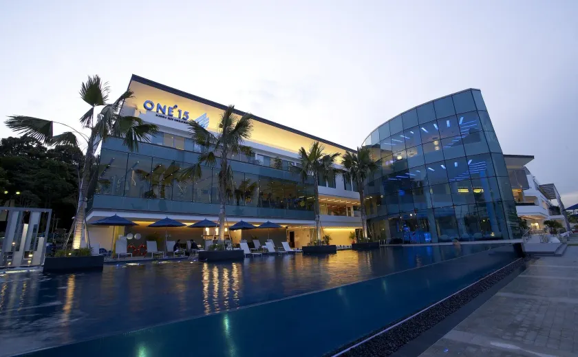 ONE15 Marina Hotel Sentosa Cove - Image 1
