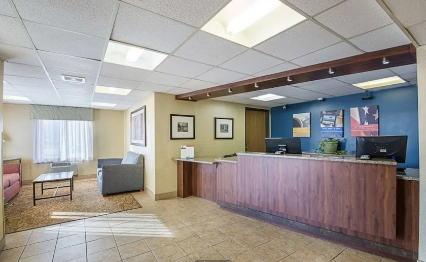 Moline Bell Hotel - Image 1