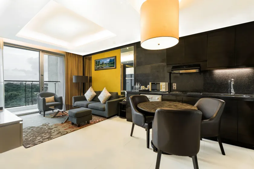 DoubleTree Suites by Hilton Bengaluru Outer Ring Road - Image 1