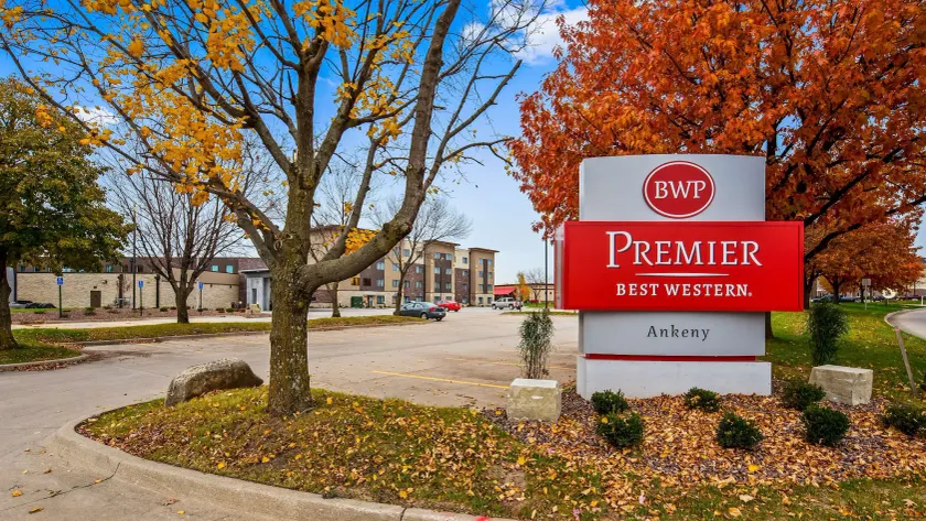 Best Western Premier Des Moines-Ankeny Hotel - Image 1