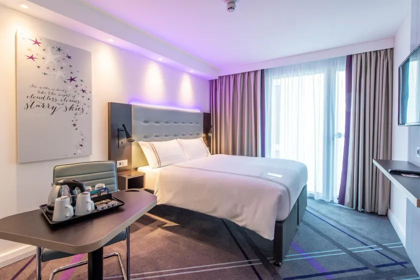 Premier Inn Stuttgart City Centre - Image 1