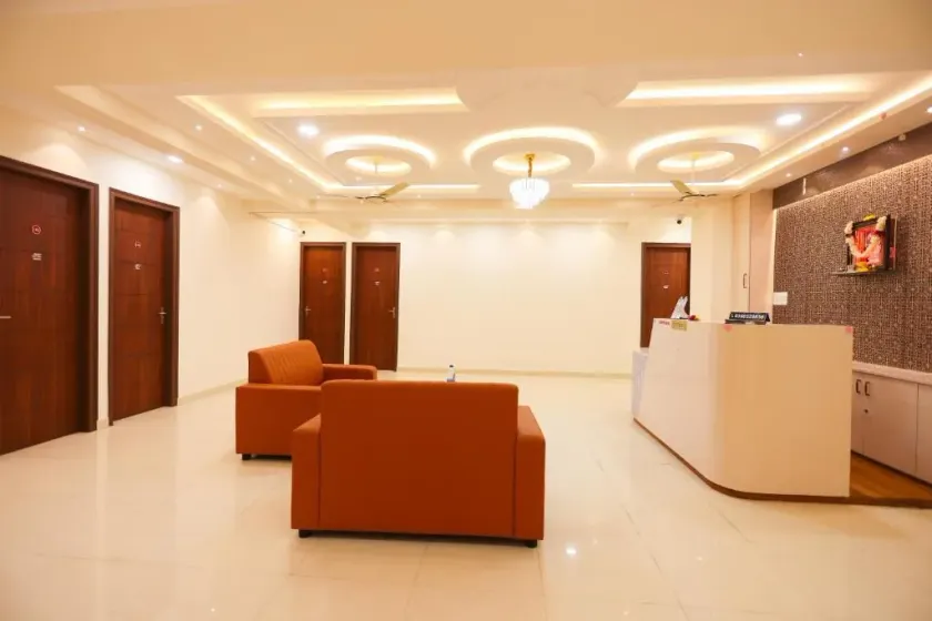 S V Grand Inn - Lobby