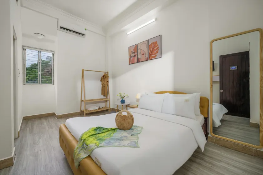KLy Apartment Hotel - Image 1