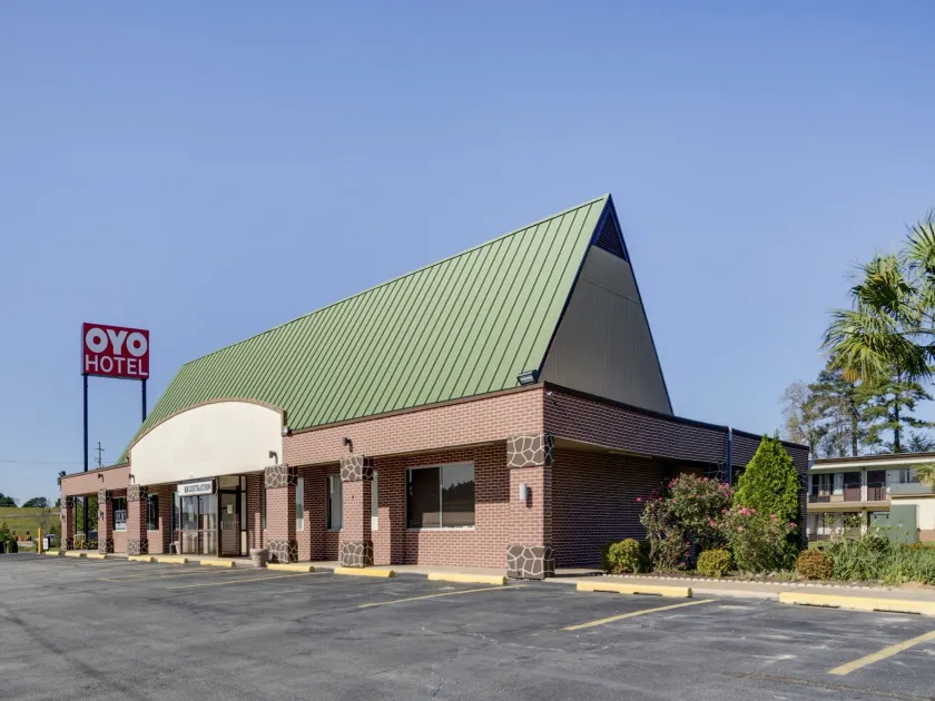 OYO Hotel Wade/Fayetteville I-95 South - Image 1