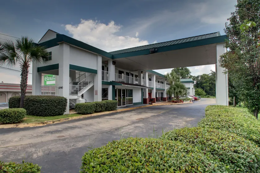 Key West Inn - Montgomery - Image 1