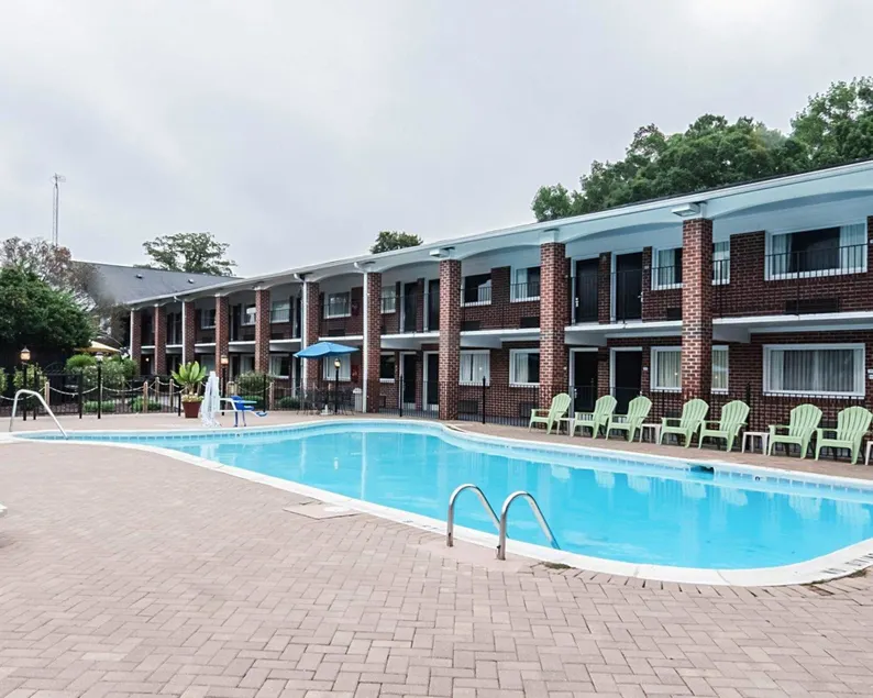 Rodeway Inn & Suites Williamsburg Central - Image 1