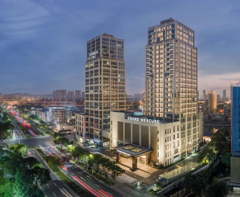 Grand Mercure Wuxi Huishan - Image 1