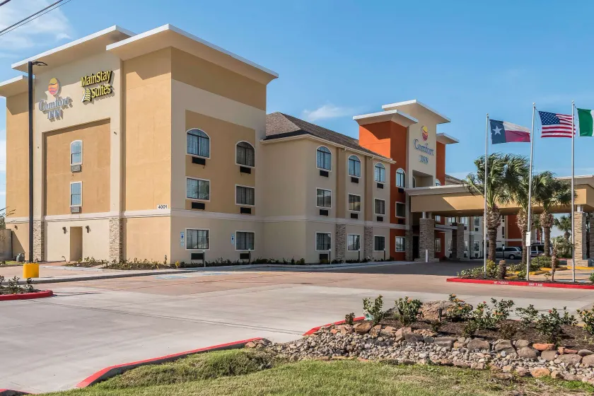 MainStay Suites Edinburg South - Image 1