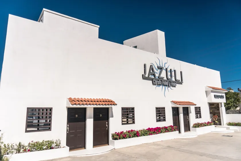 Capital O Hotel Jazuli - Image 1