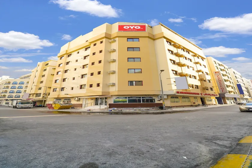 OYO 124 Al Salam Palace Hotel - Image 1