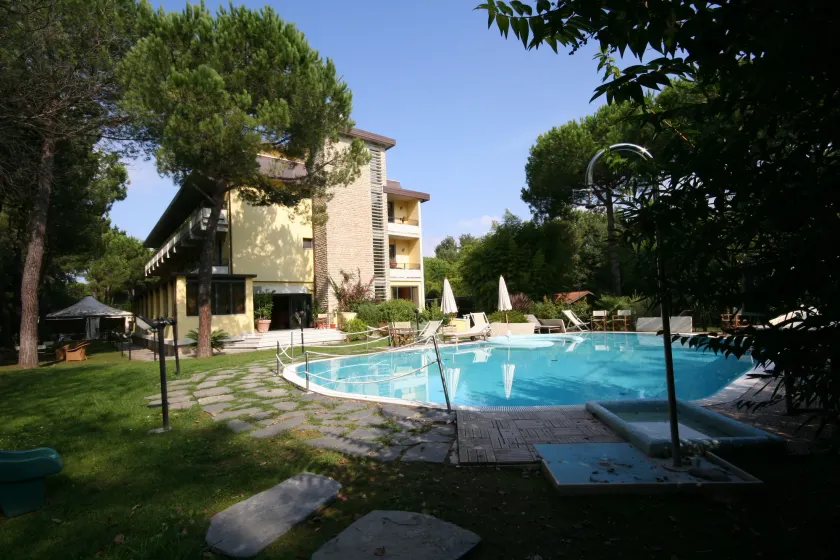 Hotel Nedy - Image 1