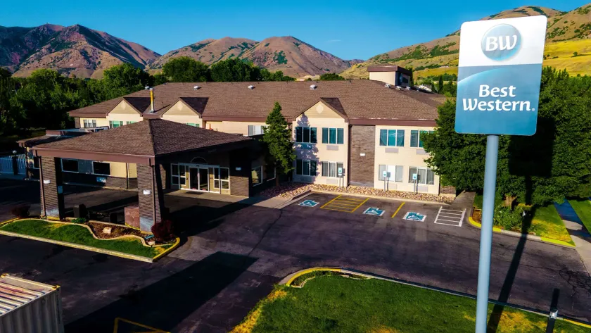 Best Western Brigham City Inn & Suites - Image 1