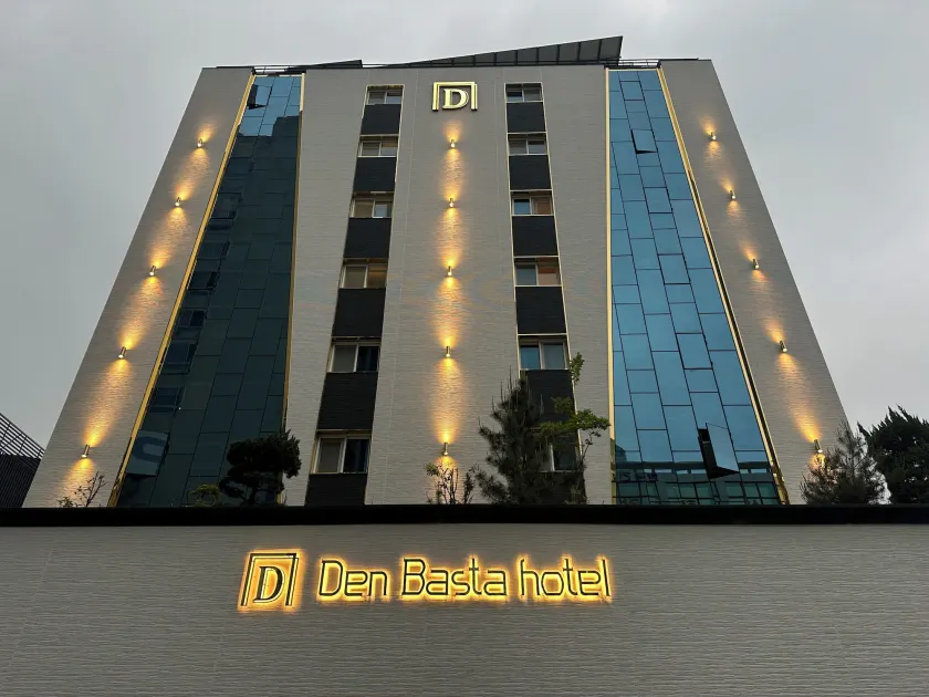 Changwon Denbasta Hotel Myeongseo - Image 1