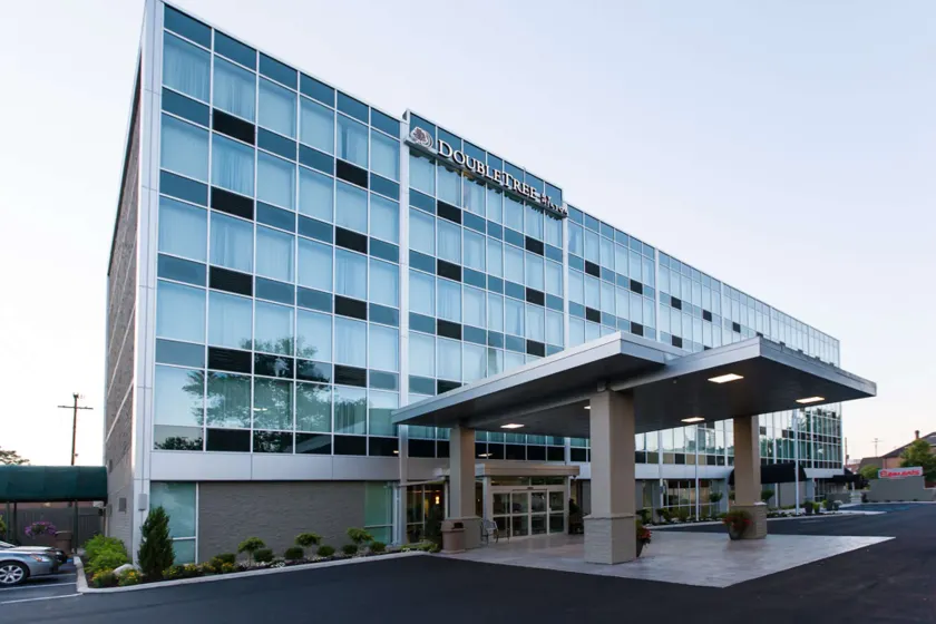 DoubleTree by Hilton Hotel Newark Ohio - Image 1