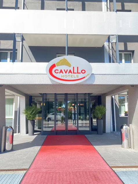 CAVALLO Hotel Noventa di Piave - Image 1