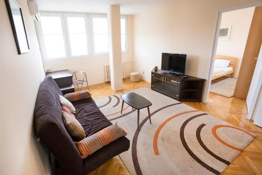 Apartment Loti - Image 1