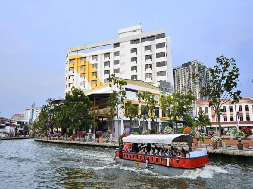 Sunday Malacca Formerly Tun Fatimah - Image 1