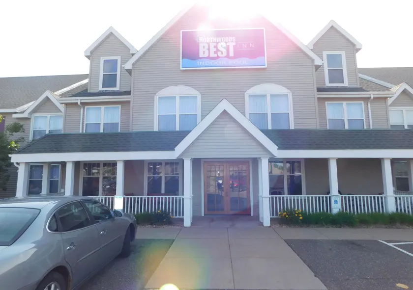 Northwoods Best Inn -Turtle Lake - Image 1