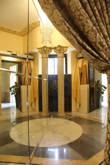 Hotel Art Resort Galleria Umberto - Interior entrance