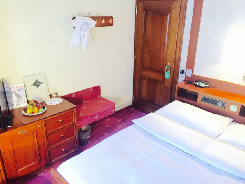 Antares Hotel - Image 1
