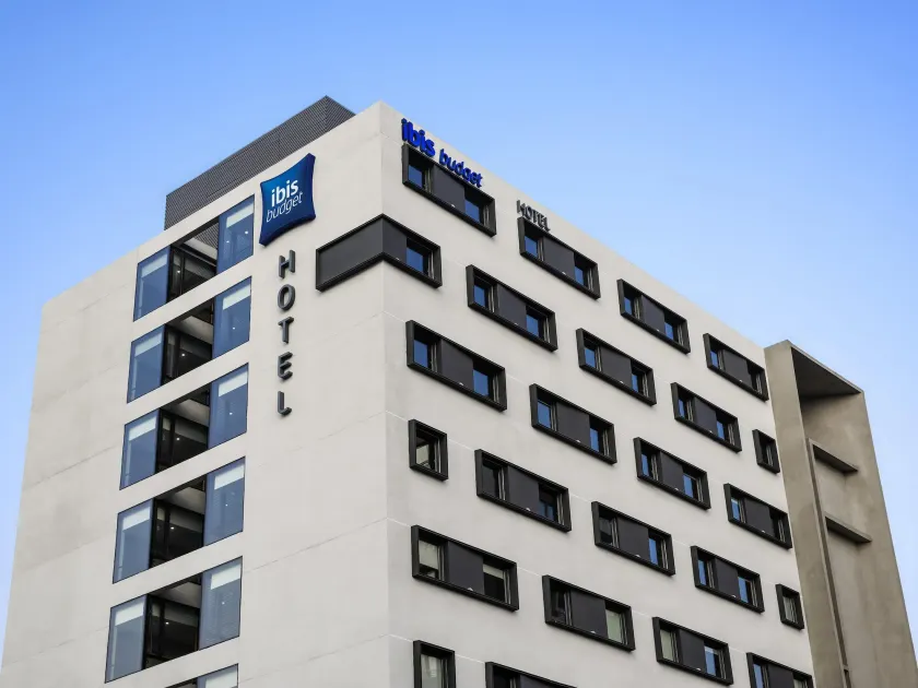 ibis budget Santiago Providencia - Image 1