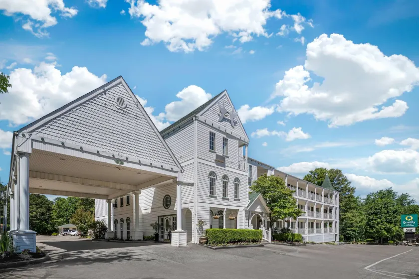Quality Inn Eureka Springs South - Image 1