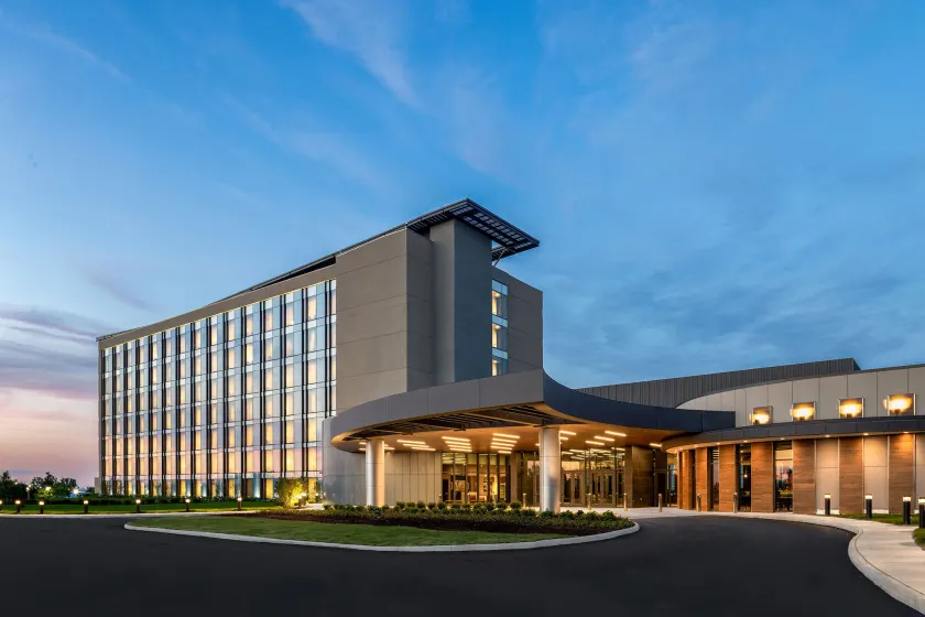 Hollywood Casino & Hotel Columbus - Image 1