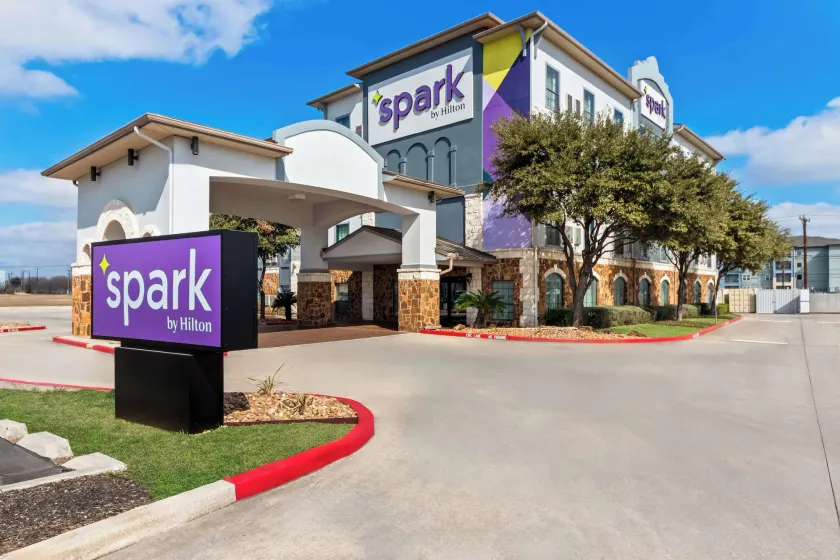 Spark by Hilton San Antonio near SeaWorld - Image 1
