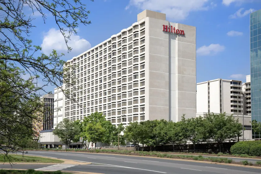 Hilton Arlington National Landing - Image 1