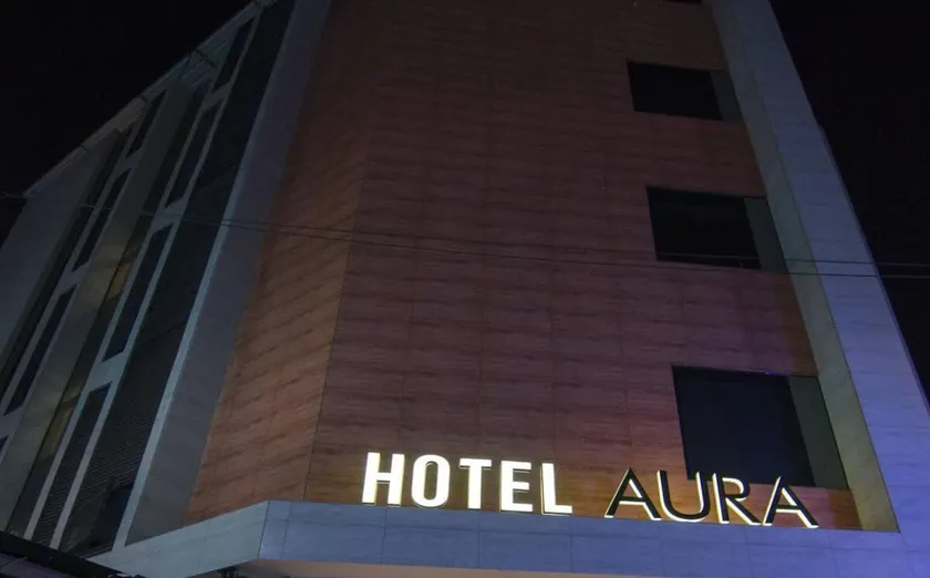 Hotel Aura - Image 1