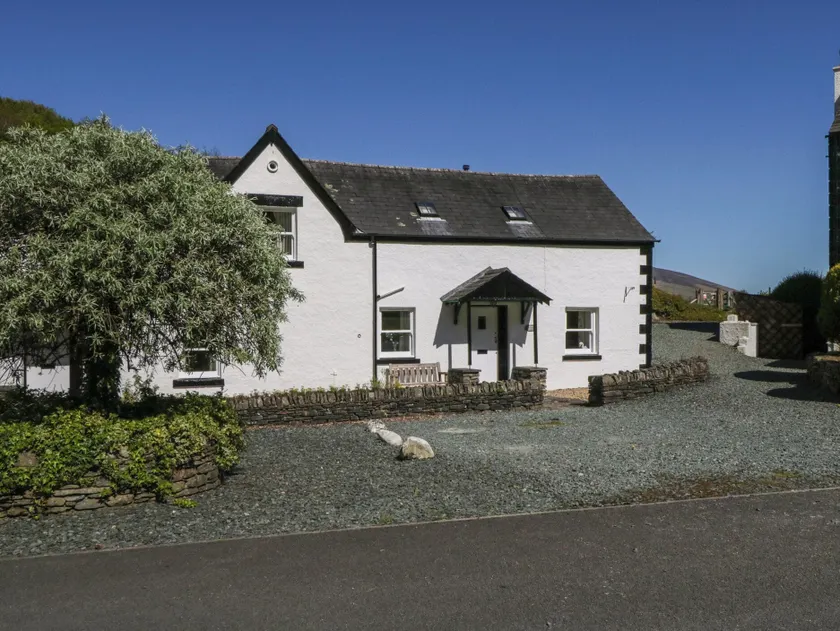 Cygnet Cottage - Image 1