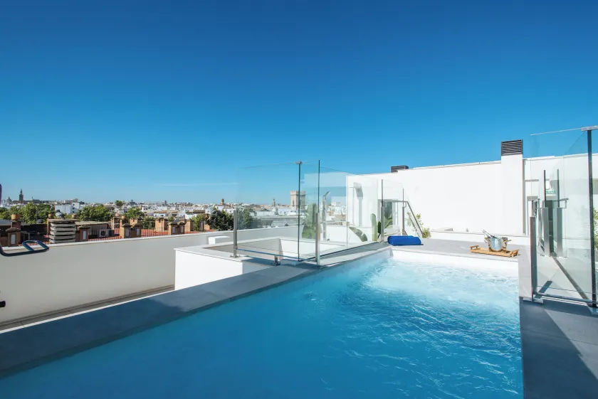 Sercotel Sevilla Guadalquivir Suites - Image 1