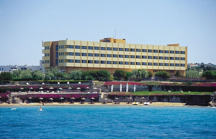 Babaylon Hotel - Image 1