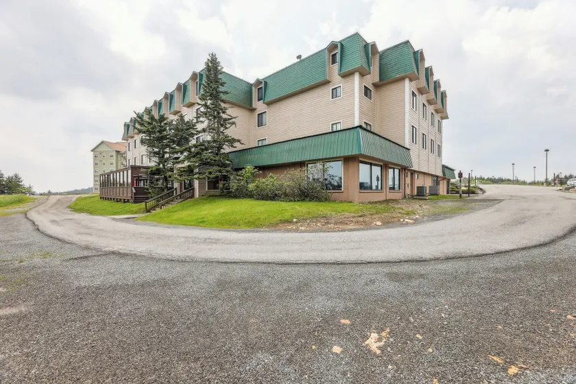 Cozy Snowshoe Condo Rental: Walk to Chair Lift! - Intérieur