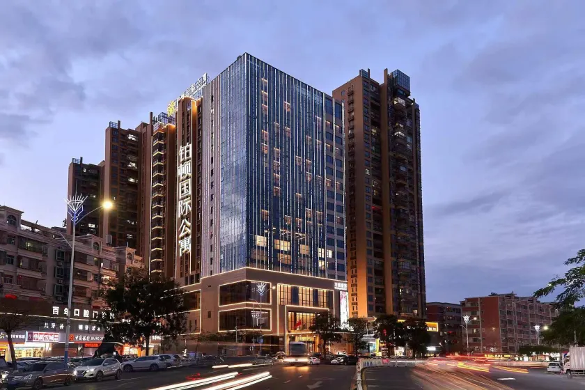 Poltton International Apartment Hai Feng - Image 1
