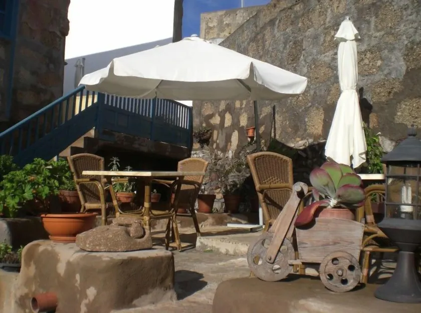 Hotel Rural 4 Esquinas - Image 1