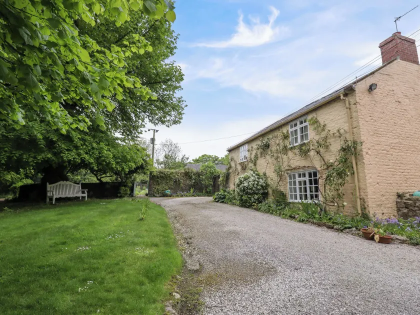 The Cottage - Image 1