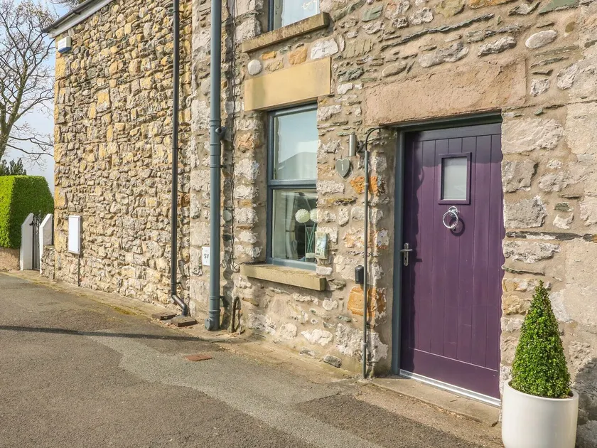 1, Bank End Cottages - Image 1