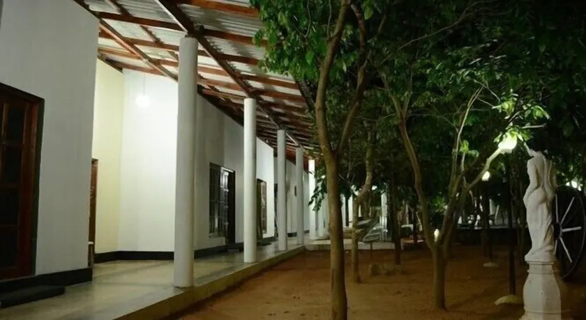 Alikele Hotel Sigiriya - Image 1