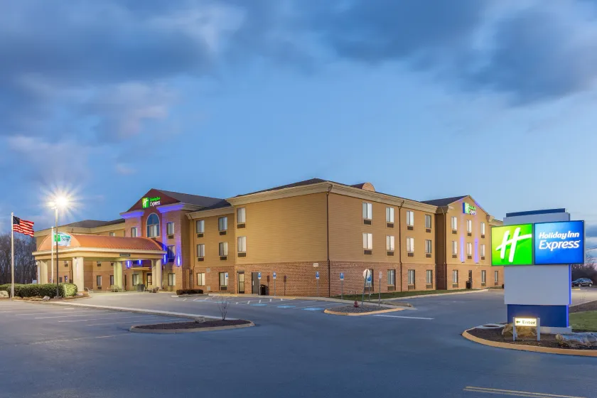 Holiday Inn Express Charles Town by IHG - Image 1