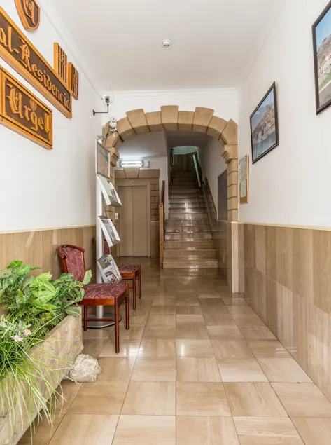 Hostal Urgell - Image 1