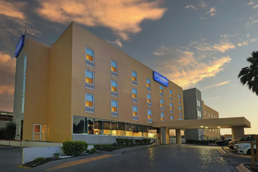 City Express by Marriott Nuevo Laredo - Image 1