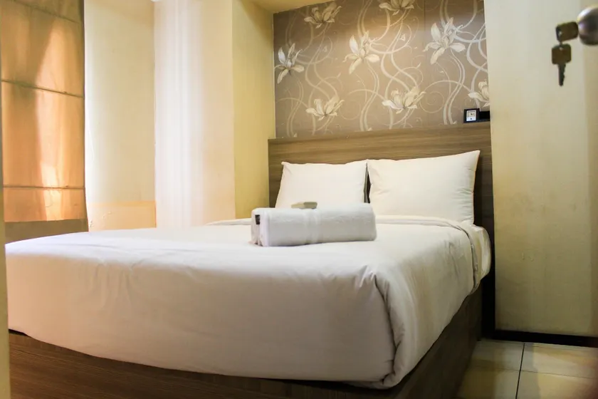 Stylish and Convenient 2BR Green Bay Pluit Apartment - Image 1