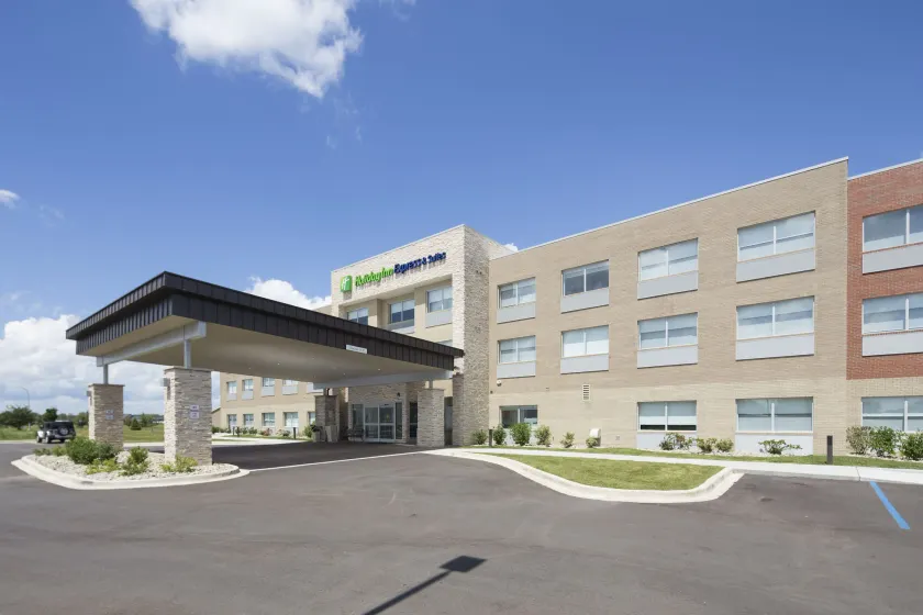 Holiday Inn Express Rochester Hills by IHG - Image 1