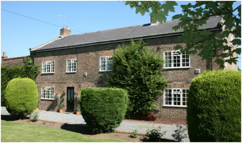The Manor Guest House - Image 1