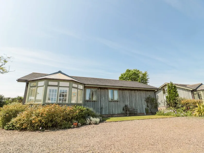 Orchard Lodge - Image 1