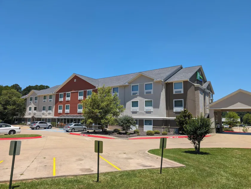 Holiday Inn Express & Suites - El Dorado by IHG - Image 1
