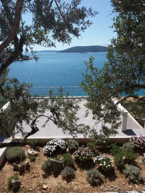 Holiday Rental House - Image 1