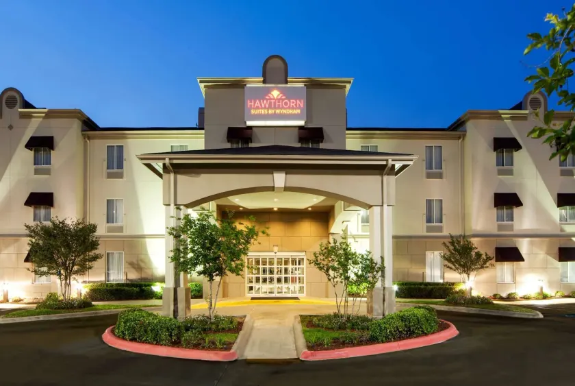 Hawthorn Extended Stay by Wyndham College Station - Image 1